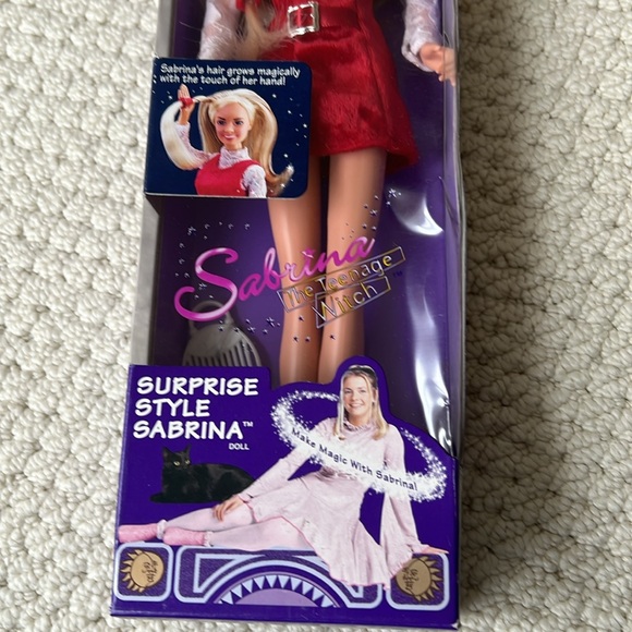 NIB Sabrina the Teenage Witch “Surprise Style Sabrina” doll 1997 - Picture 3 of 9
